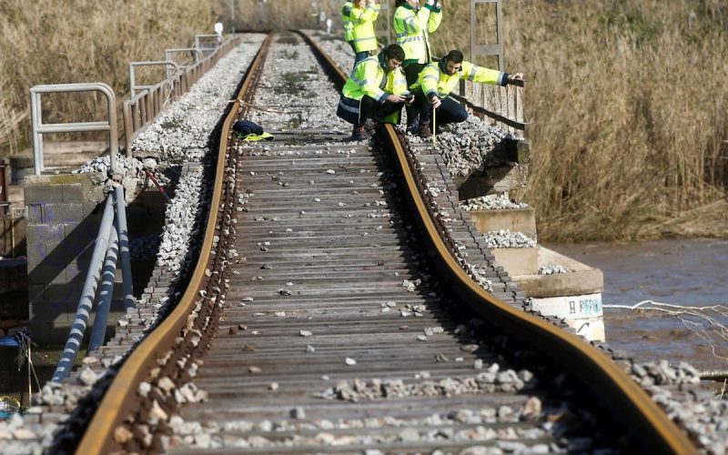 Puentes, Túneles, Líneas